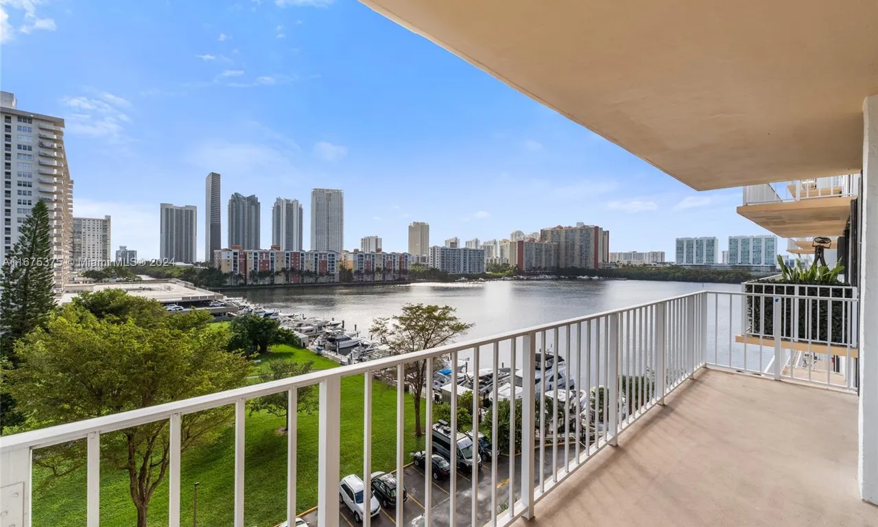 290 174th St # 816, Sunny Isles Beach FL 33160