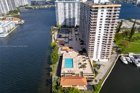 290 174th St # 816, Sunny Isles Beach FL 33160