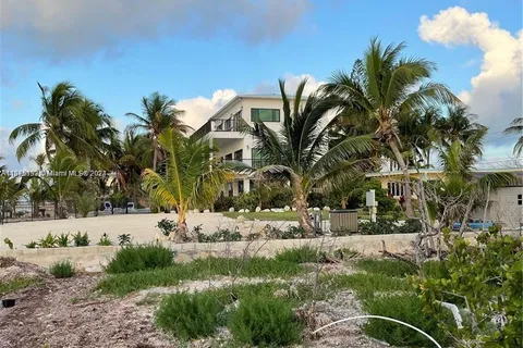 Overseas Highway Over Hwy, Marathon FL 33050