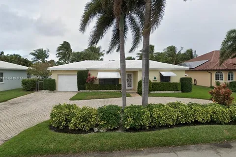 325 Cascade Ln, Palm Beach Shores FL 33404