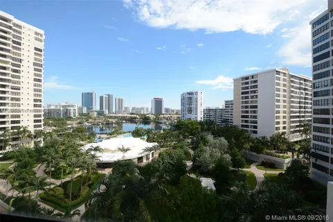 600 Three Islands Blvd # 721, Hallandale Beach FL 33009