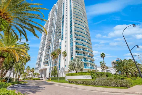 1945 S Ocean Dr # 1810, Hallandale Beach FL 33009