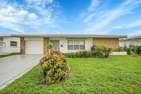 7500 NW 70th Ter, Tamarac FL 33321