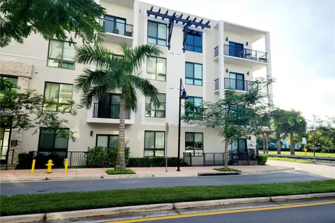 8363 NW 41 # 406, Doral FL 33166