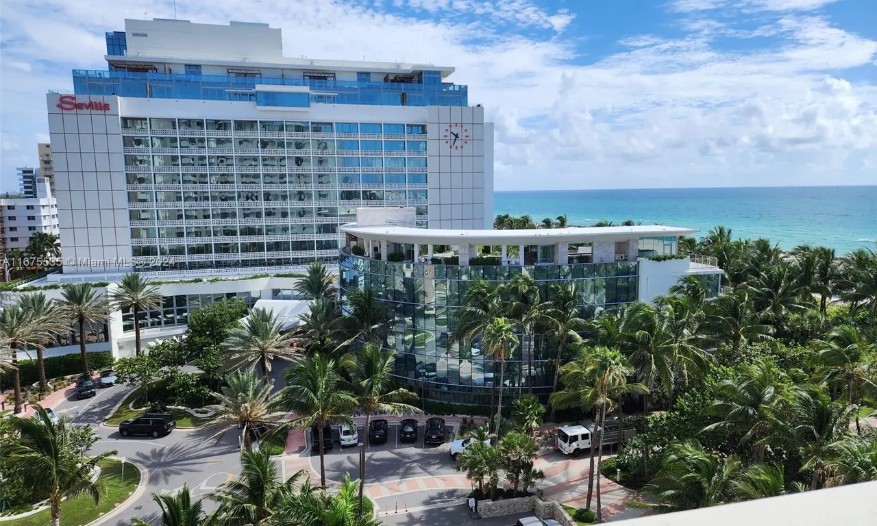 2899 E Collins Ave # 1025, Miami Beach FL 33140