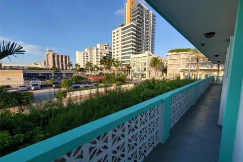 6498 Collins Ave # 51, Miami Beach FL 33141