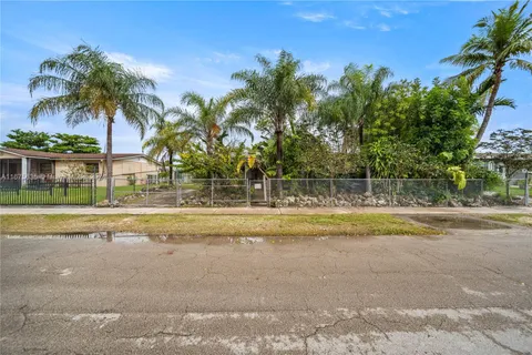 11431 SW 193rd Ter, Miami FL 33157