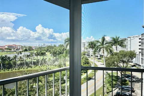 200 Diplomat Pkwy # 631, Hallandale Beach FL 33009