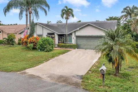 5141 NW 47th Ave, Coconut Creek FL 33073