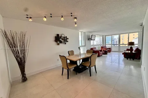 3200 Collins Ave # 5, Miami Beach FL 33140