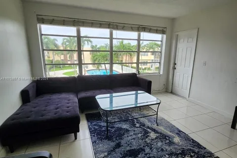 851 NE 14th Ave # 420, Hallandale Beach FL 33009