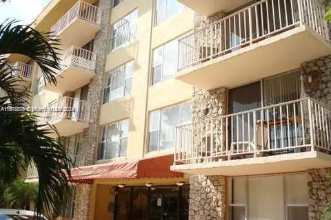 1805 Sans Souci Blvd # 508, North Miami FL 33181