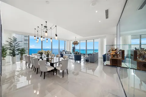 17901 Collins Ave, Sunny Isles Beach FL 33160