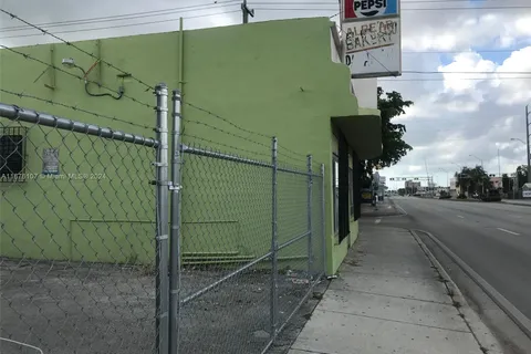 2401 NW 27th Ave, Miami FL 33142