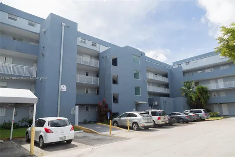 9357 Fontainebleau Blvd # D207, Miami FL 33172