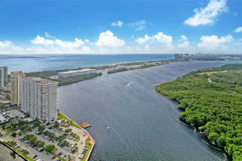 500 Bayview Dr # 926, Sunny Isles Beach FL 33160