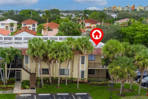 326 Lakeview Dr # 204, Weston FL 33326