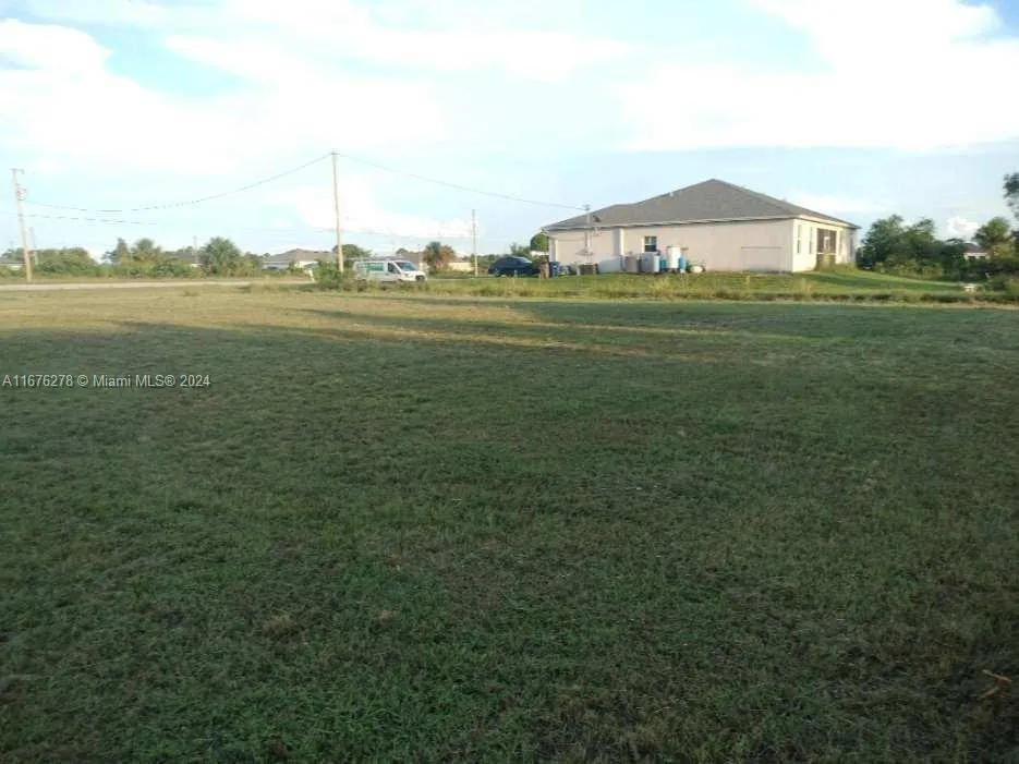 1008 EISENHOWER BLVD, Lehigh Acres FL 33874