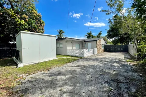 3161 NW 4th St, Lauderhill FL 33311