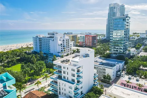 200 Ocean Dr # 6B, Miami Beach FL 33139