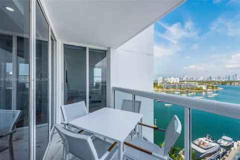 1800 Sunset Harbour Dr, Miami Beach FL 33139