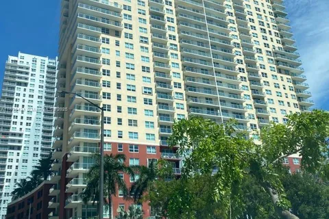 1155 Brickell Bay Dr # 3303, Miami FL 33131