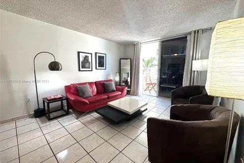 1665 Bay Rd # 316, Miami Beach FL 33139