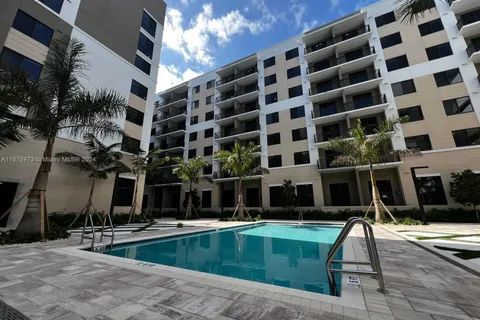 18412 Homestead Ave # 517, Miami FL 33157