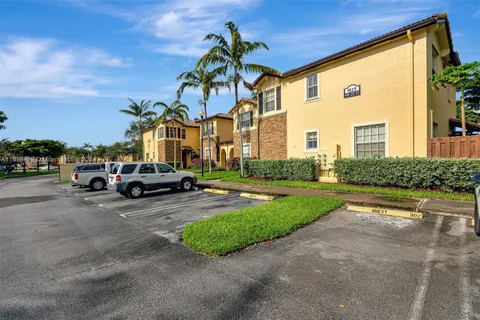 9115 SW 227th St # 5, Cutler Bay FL 33190