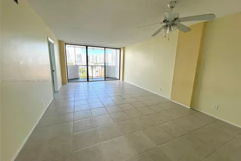 3545 NE 166th St # 905, North Miami Beach FL 33160