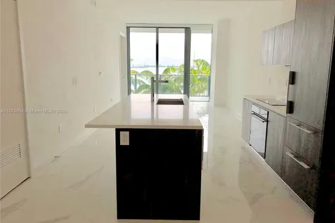 480 NE 31 ST # 705, Miami FL 33137