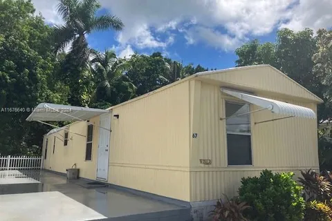 35250 SW 177th Ct  67, Homestead FL 33034