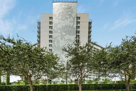 1100 W West Ave # 620, Miami Beach FL 33139