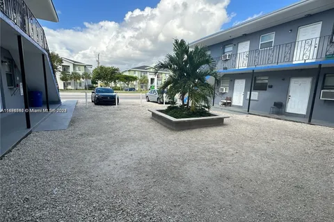 6511 NW 12th Ave # 14, Miami FL 33150