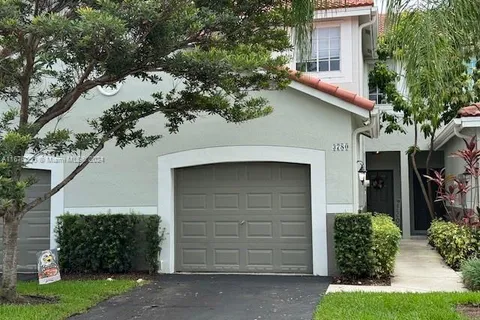 3780 San Simeon Cir, Weston FL 33331