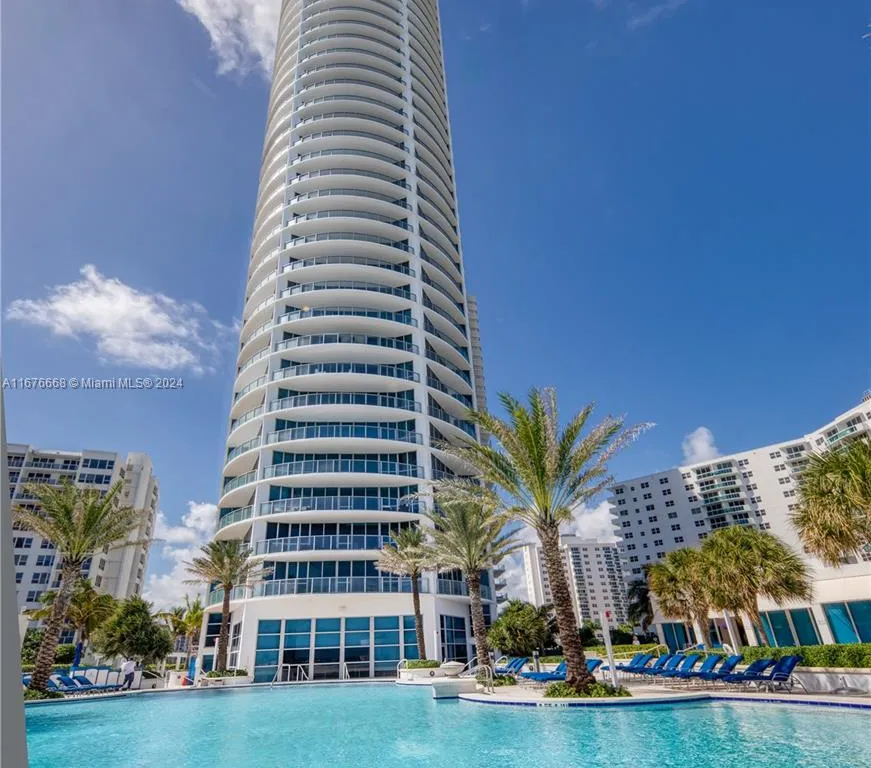 3101 S Ocean Dr # 707, Hollywood FL 33019