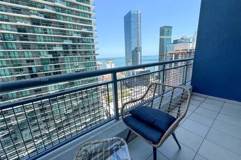 60 SW 13th St # 3212, Miami FL 33130