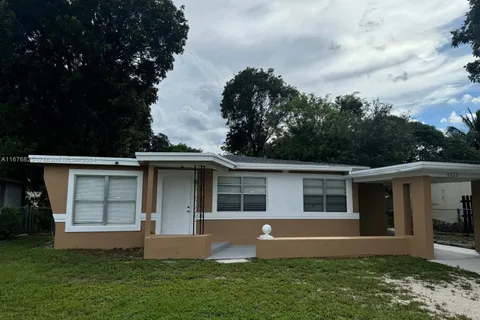 2832 SW 7th St, Fort Lauderdale FL 33312