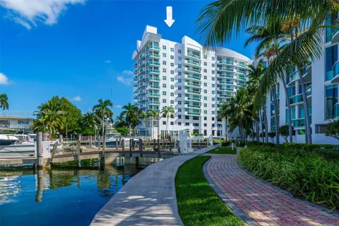 7910 Harbor Island Dr # 1102, North Bay Village FL 33141