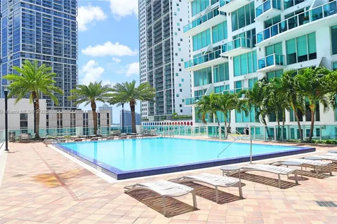 41 SE 5th St # 814, Miami FL 33131