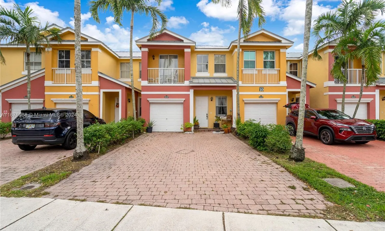 2239 Shoma Dr, Royal Palm Beach FL 33414