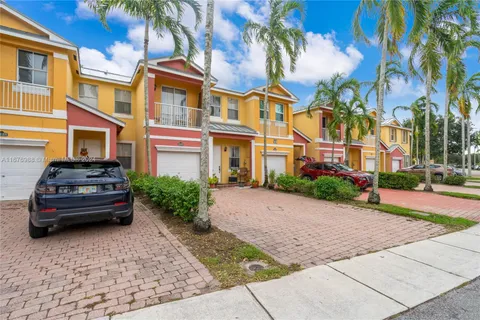 2239 Shoma Dr, Royal Palm Beach FL 33414