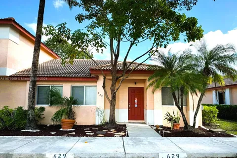 629 NW 208th Way, Pembroke Pines FL 33029