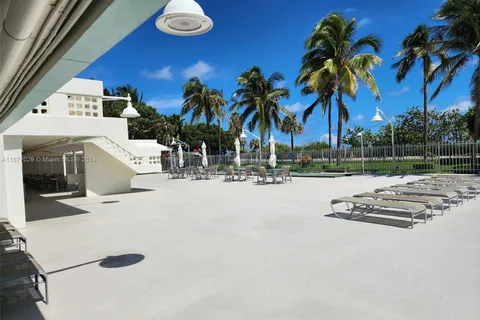 2899 Collins Ave # 31, Miami Beach FL 33140