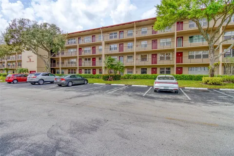 850 SW 133rd Ter # 213B, Pembroke Pines FL 33027