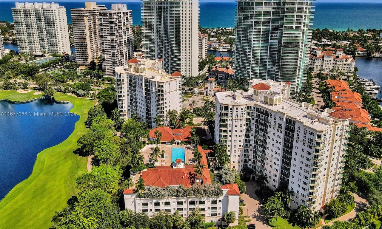 20000 E Country Club Dr # 616, Aventura FL 33180