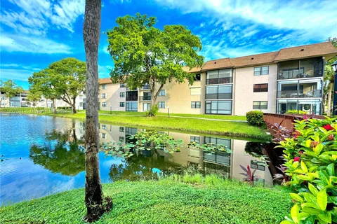 4955 E Sabal Palm Blvd # 203, Tamarac FL 33319