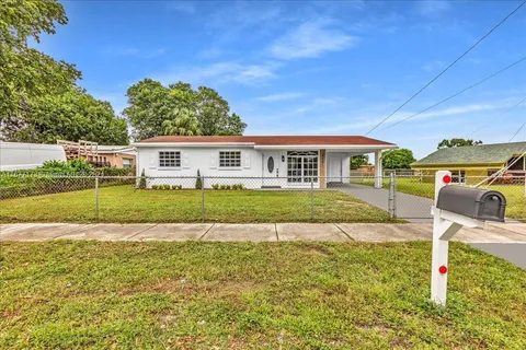 3291 NW 17th St, Lauderhill FL 33311