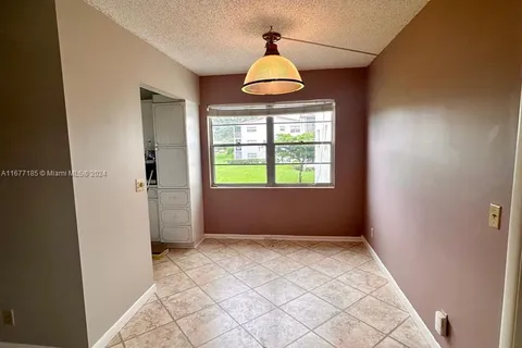 402 Fanshaw J # 402, Boca Raton FL 33434