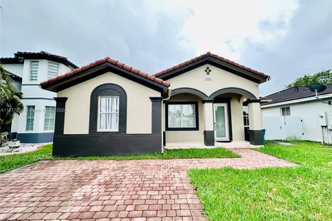 10886 SW 242nd St, Homestead FL 33032